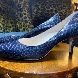 Louise et Cie navy textured pumps 7 M